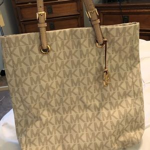 Michael Kors Tote